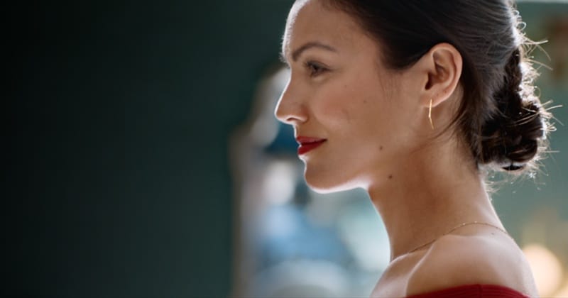 kybella-neck-treatment-fort-myers-naples a woman after kybella neck treatment in fort myers and naples, fl